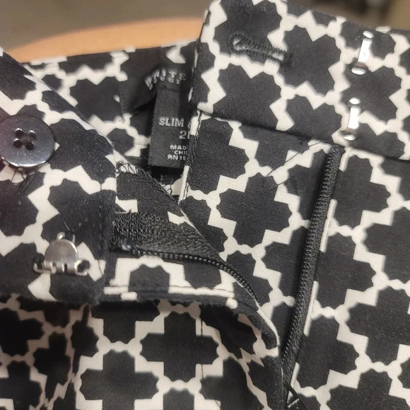 White House  Black Market black/ white pants.  Slim ankle. NWOT - Picture 6 of 9